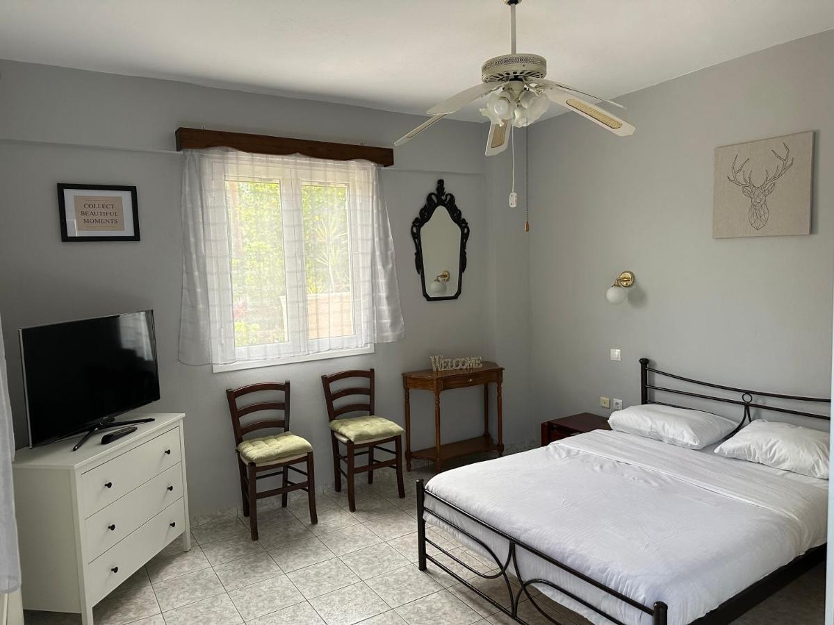 Welcome In Salamina Villa Екстериор снимка